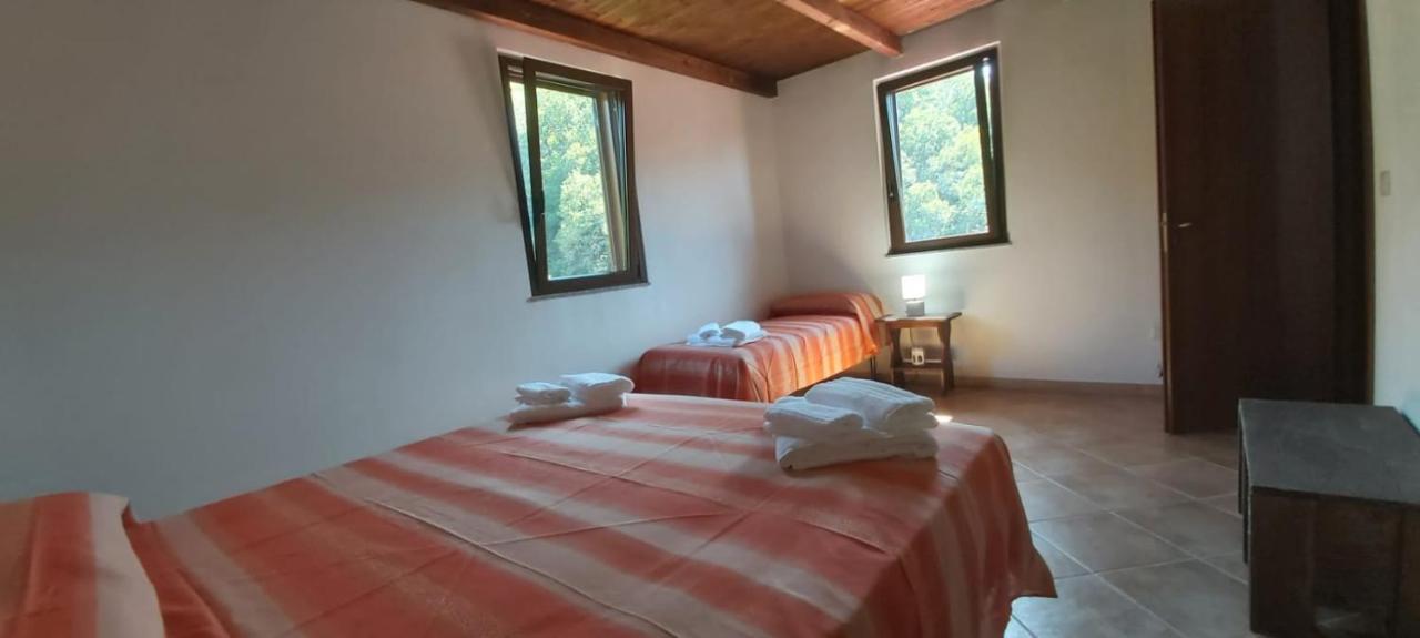 Casa Vacanza Tortorici Exterior photo