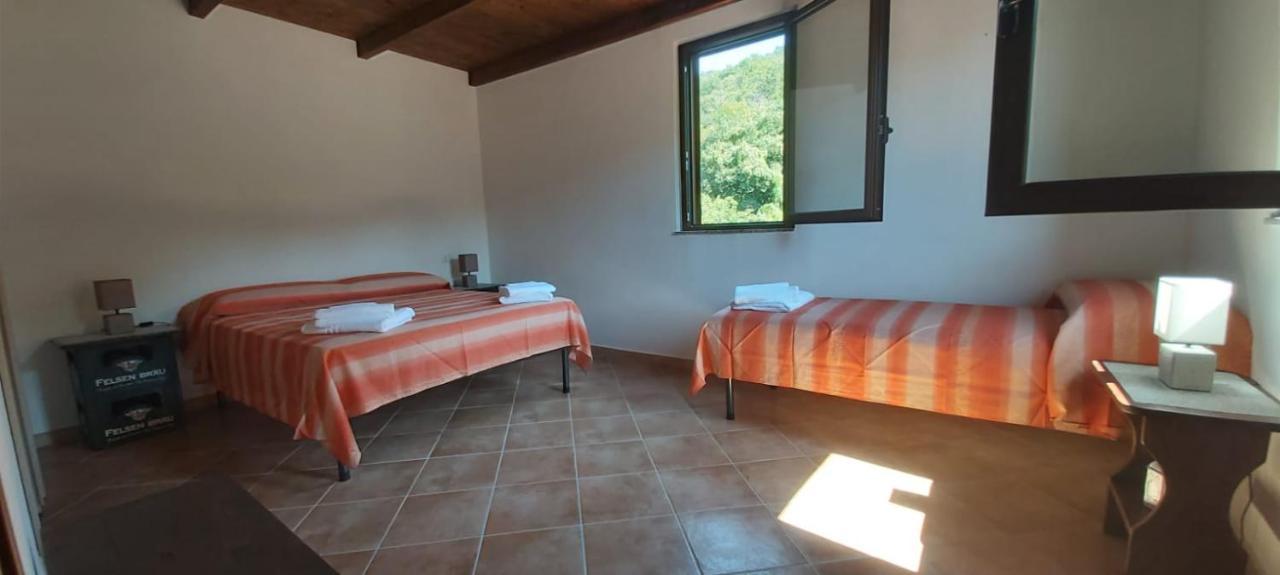 Casa Vacanza Tortorici Exterior photo